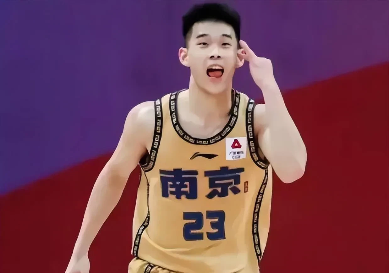 电竞竞猜-赛地聚焦：CBA常规赛清晨热度飙升，休斯敦火箭扳平良机，态度坚定，球探报告显示潜力的简单介绍